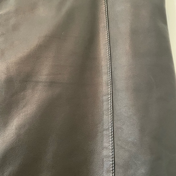 Genuine 100% Leather Calvin Klein Collection Skirt (size 4) - Picture 2 of 6